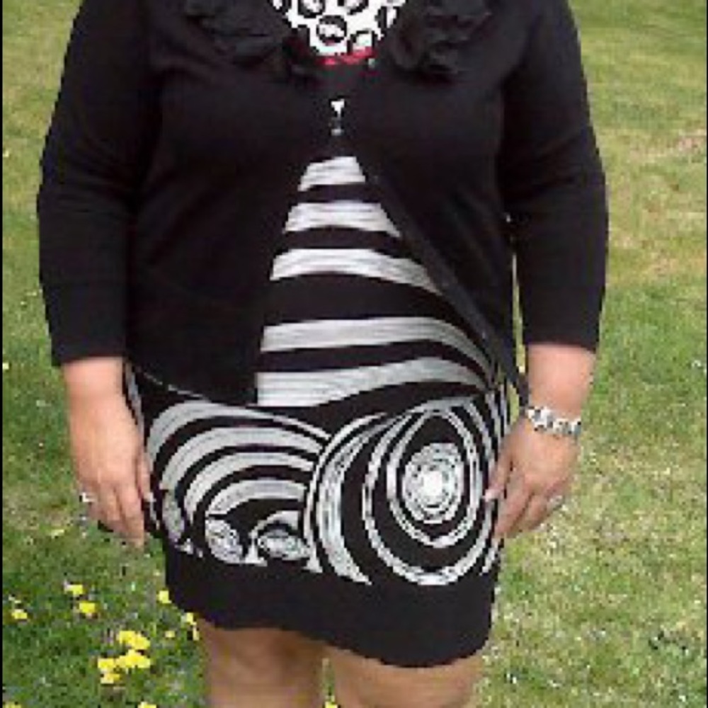 Dress - Picture 3 of 3